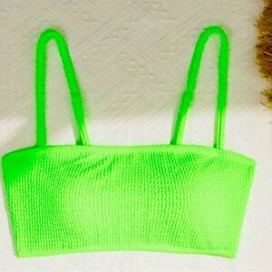 Solid Color Textured
Halter Bikini Top
Green / 12(XL)